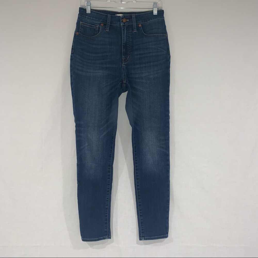 Madewell Curvy High-Rise Skinny Jeans in Danny Wash: TENCEL™ Denim